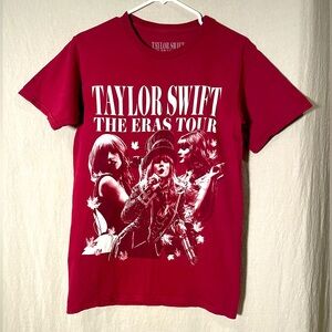 Taylor Swift concert shirt size small burgundy Eras Tour
